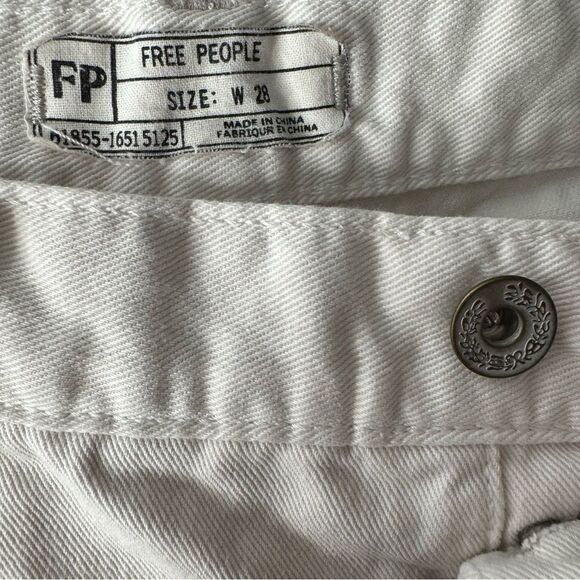 Free People ivory shorts size 28 - Picture 5 of 6